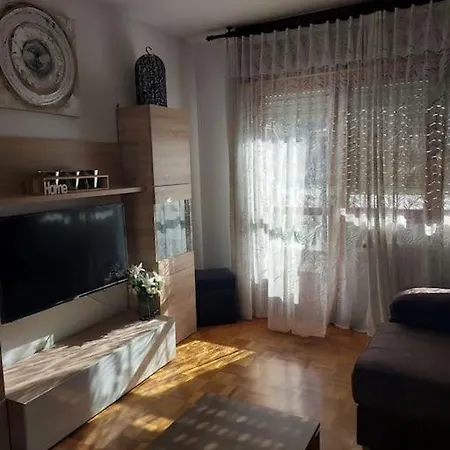 Vistas Al Picu Apartment Panes