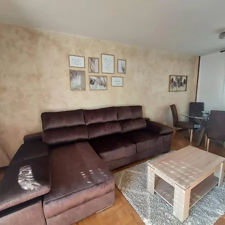 Vistas Al Picu Apartment *