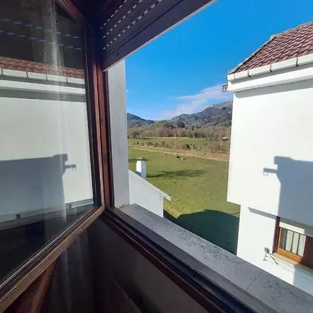 Vistas Al Picu Apartment Panes